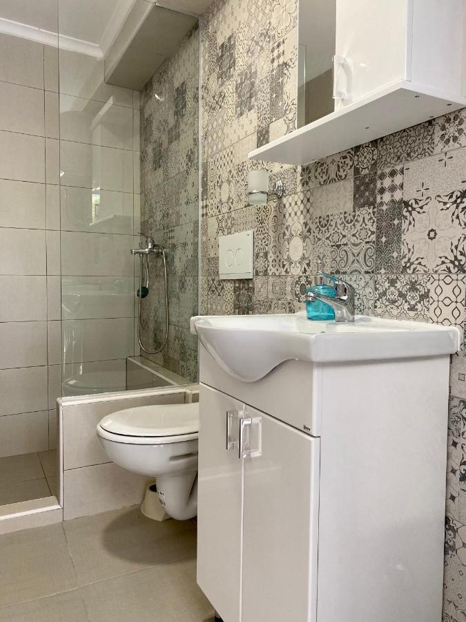 Apartments Nik Котор Екстериор снимка