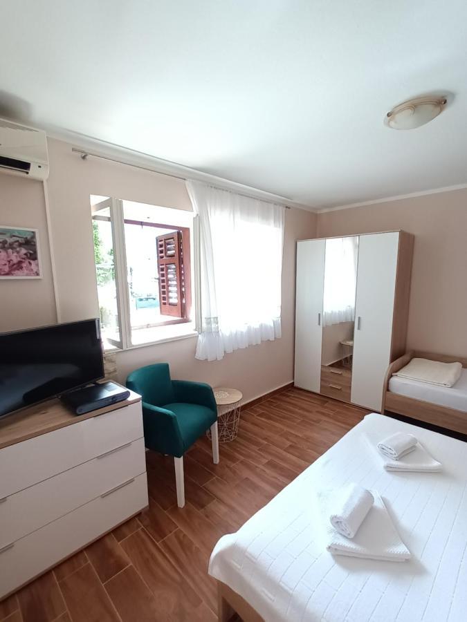 Apartments Nik Котор Екстериор снимка