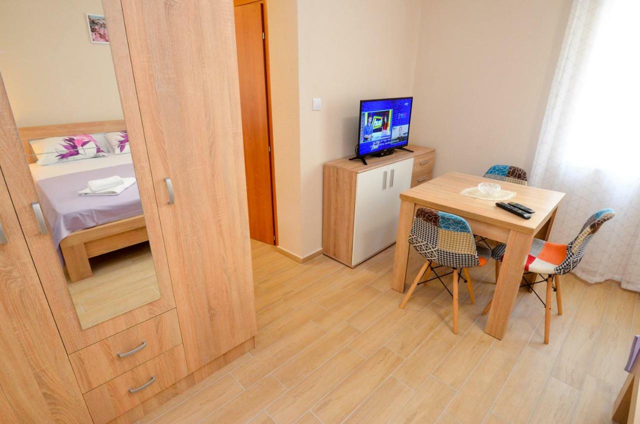 Apartments Nik Котор Екстериор снимка